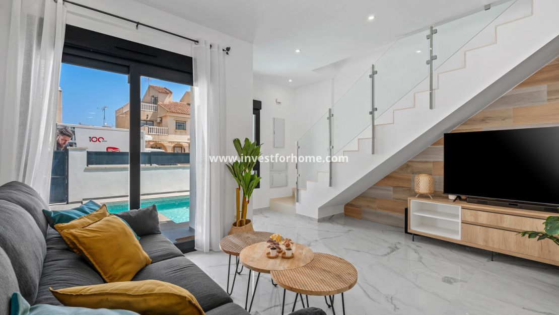 Sale - Villa - Torrevieja - Costa Blanca