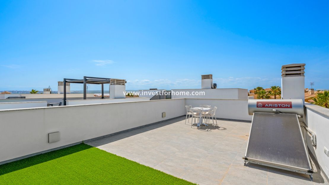 Sale - Villa - Torrevieja - Costa Blanca