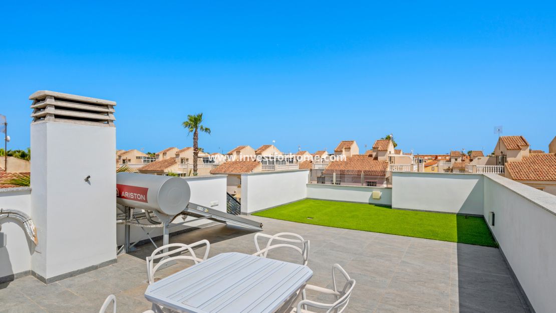 Sale - Villa - Torrevieja - Costa Blanca