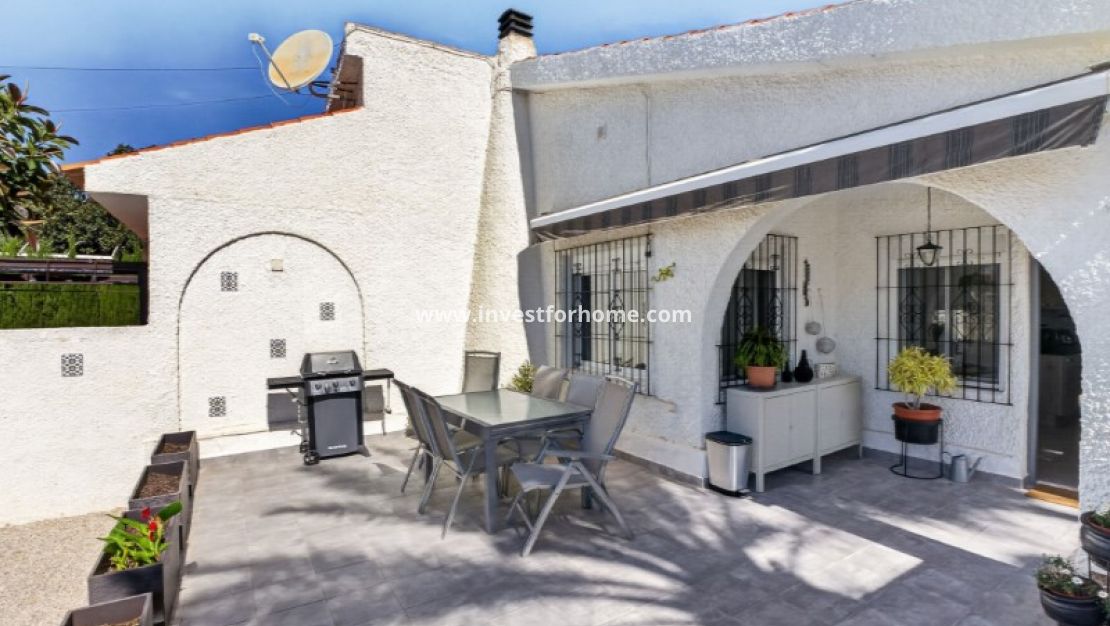 Sale - Villa - Torrevieja - Costa Blanca