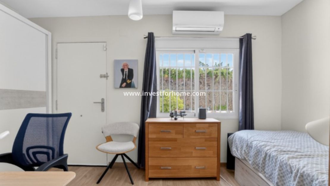Sale - Villa - Torrevieja - Costa Blanca