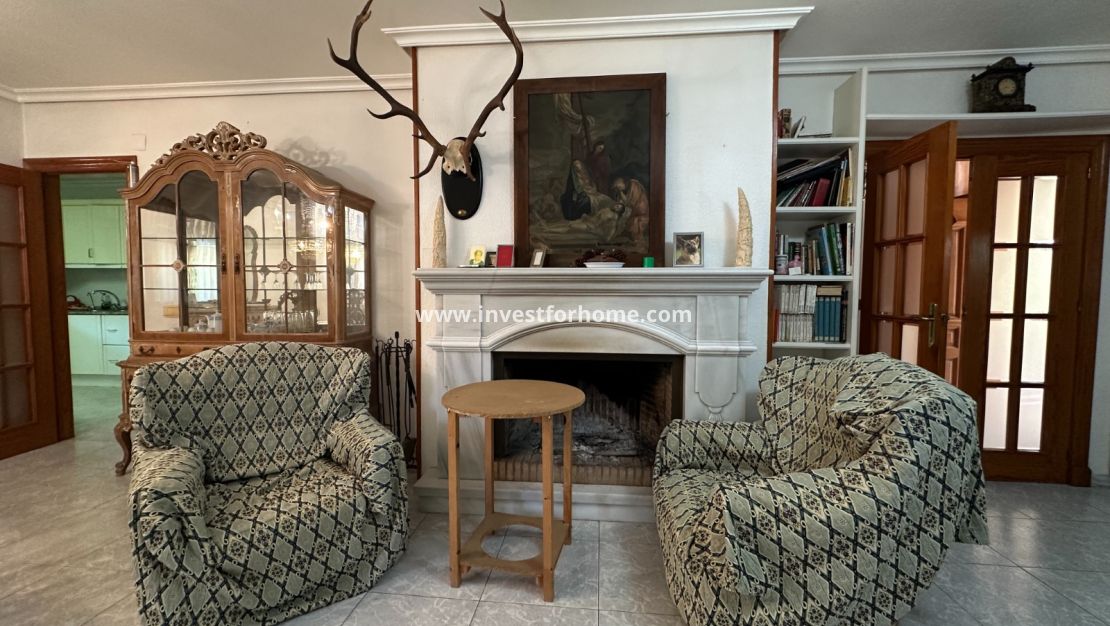 Sale - Villa - Torrevieja - Costa Blanca