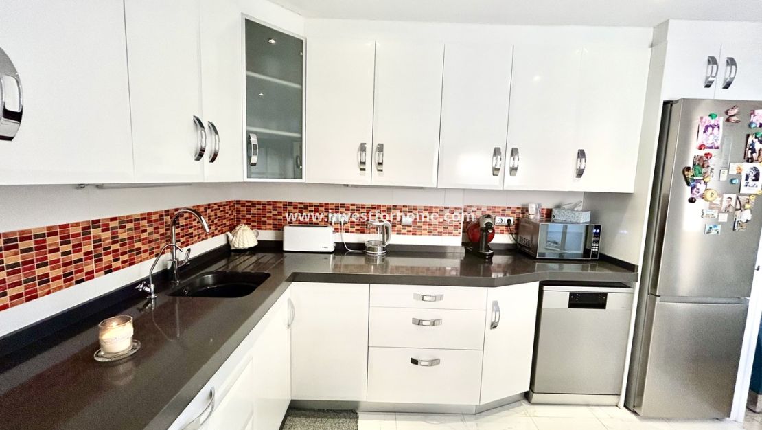 Sale - Villa - Torrevieja - Costa Blanca