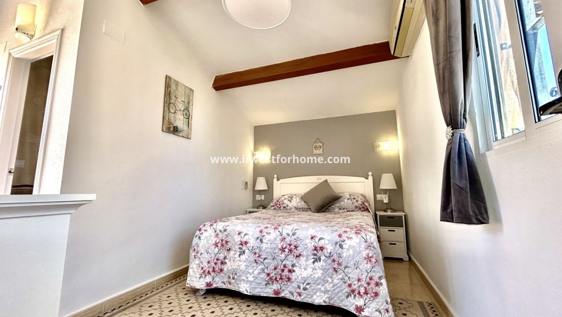 Sale - Villa - Torrevieja - Costa Blanca