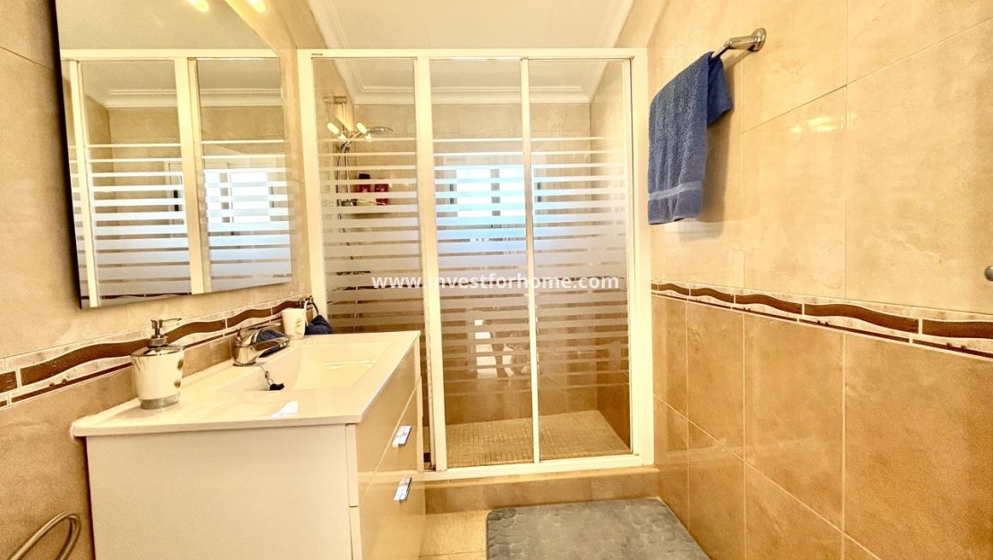 Sale - Villa - Torrevieja - Costa Blanca