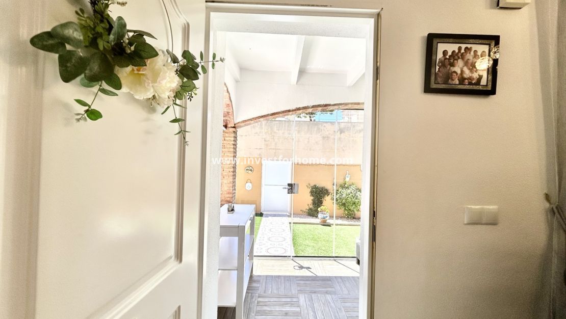 Sale - Villa - Torrevieja - Costa Blanca