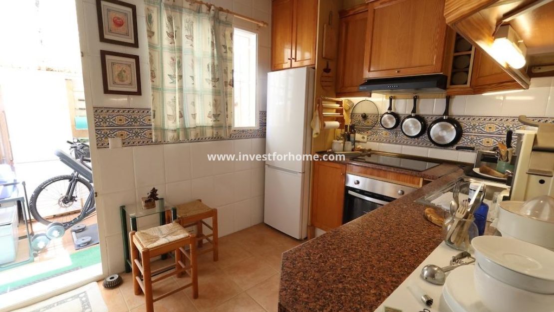 Sale - Villa - Torrevieja - Costa Blanca