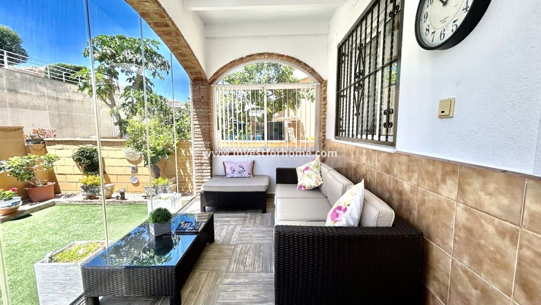 Sale - Villa - Torrevieja - Costa Blanca