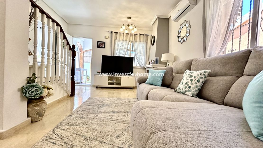 Sale - Villa - Torrevieja - Costa Blanca