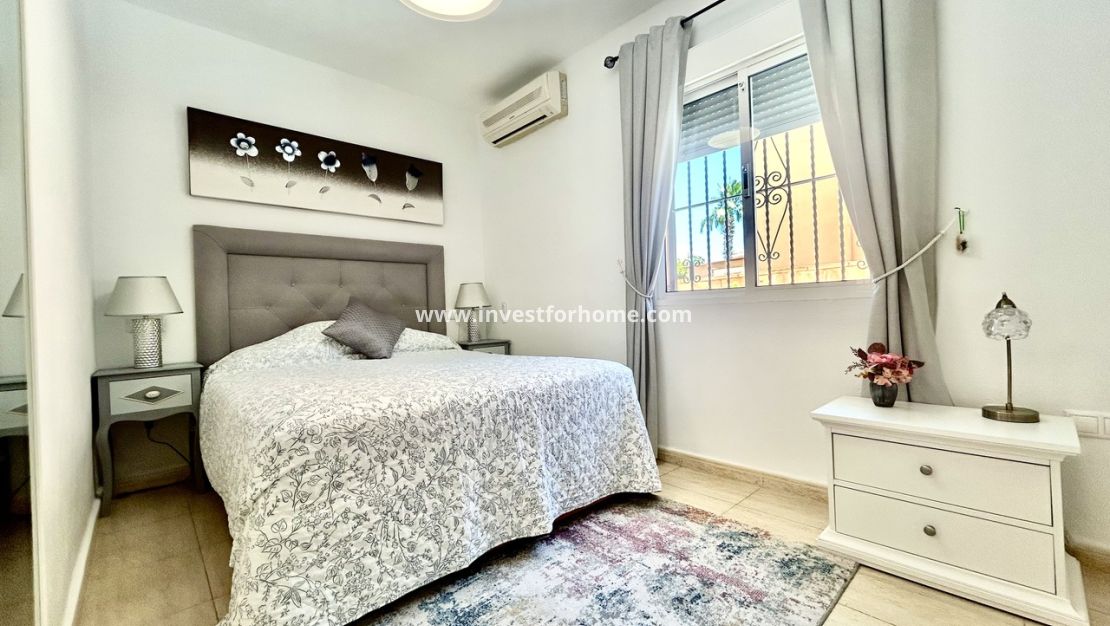 Sale - Villa - Torrevieja - Costa Blanca