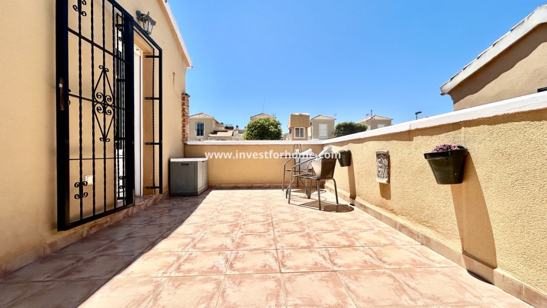 Sale - Villa - Torrevieja - Costa Blanca