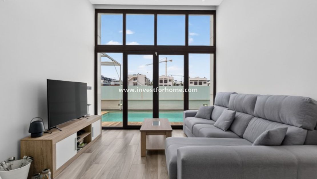 Sale - Villa - Torrevieja - Costa Blanca