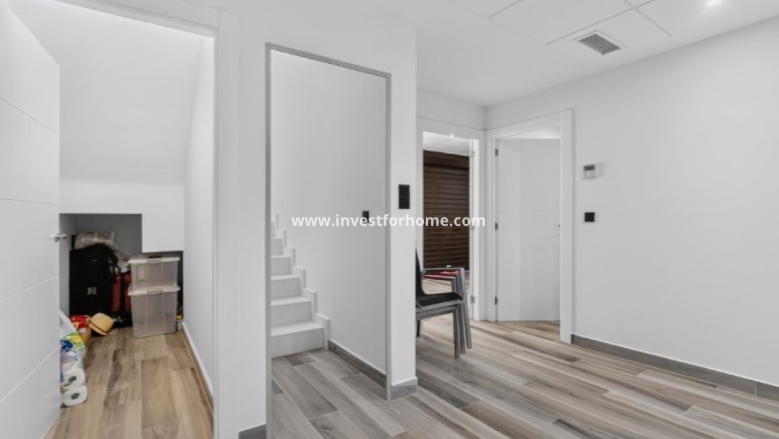 Sale - Villa - Torrevieja - Costa Blanca