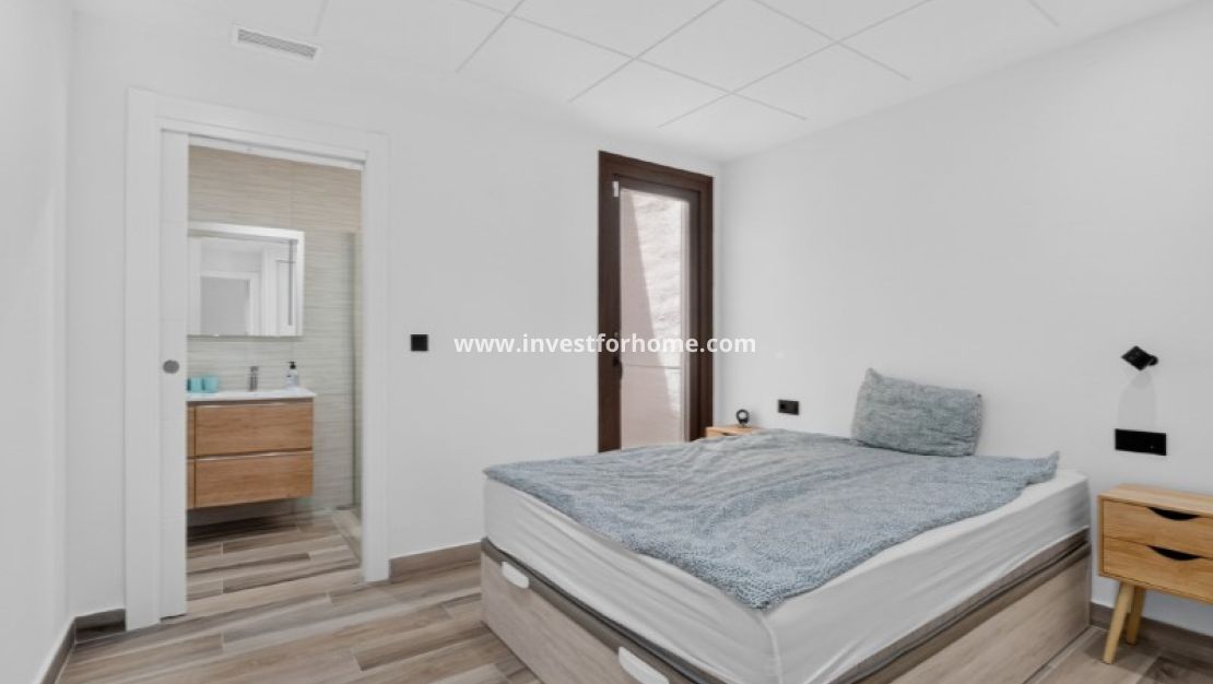 Sale - Villa - Torrevieja - Costa Blanca