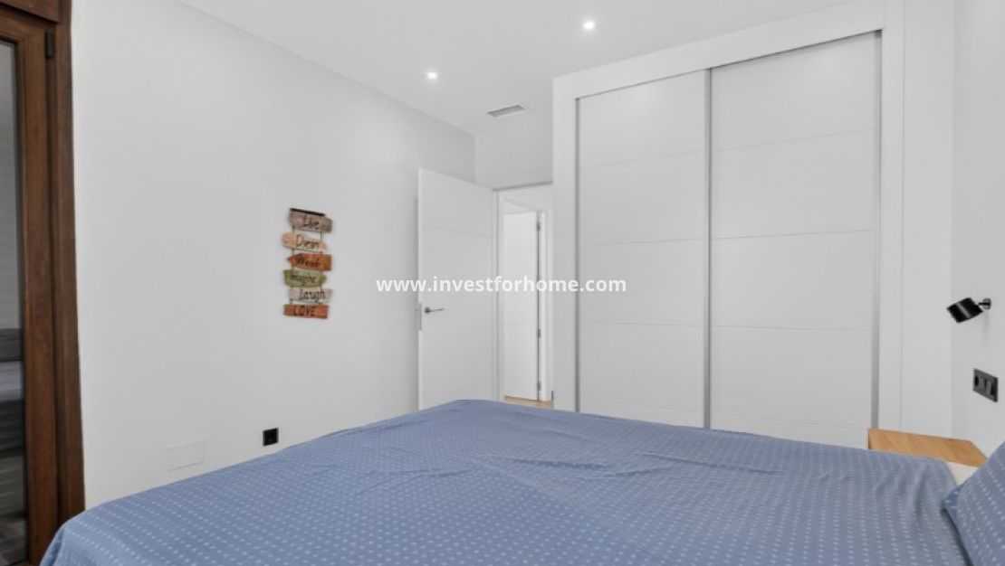 Sale - Villa - Torrevieja - Costa Blanca