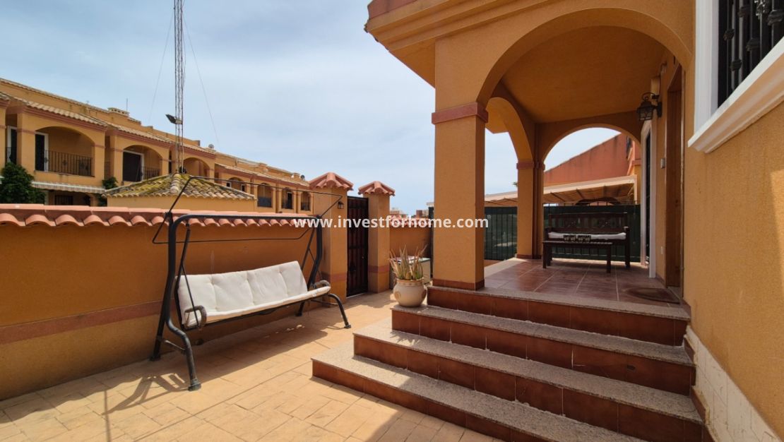 Sale - Villa - Torrevieja - Costa Blanca