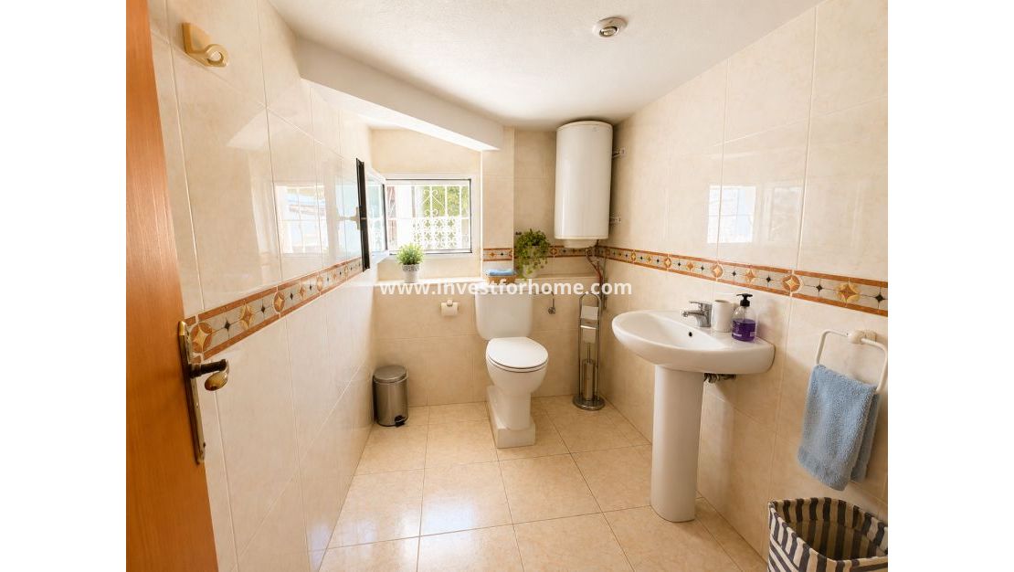 Sale - Villa - Torrevieja - Costa Blanca