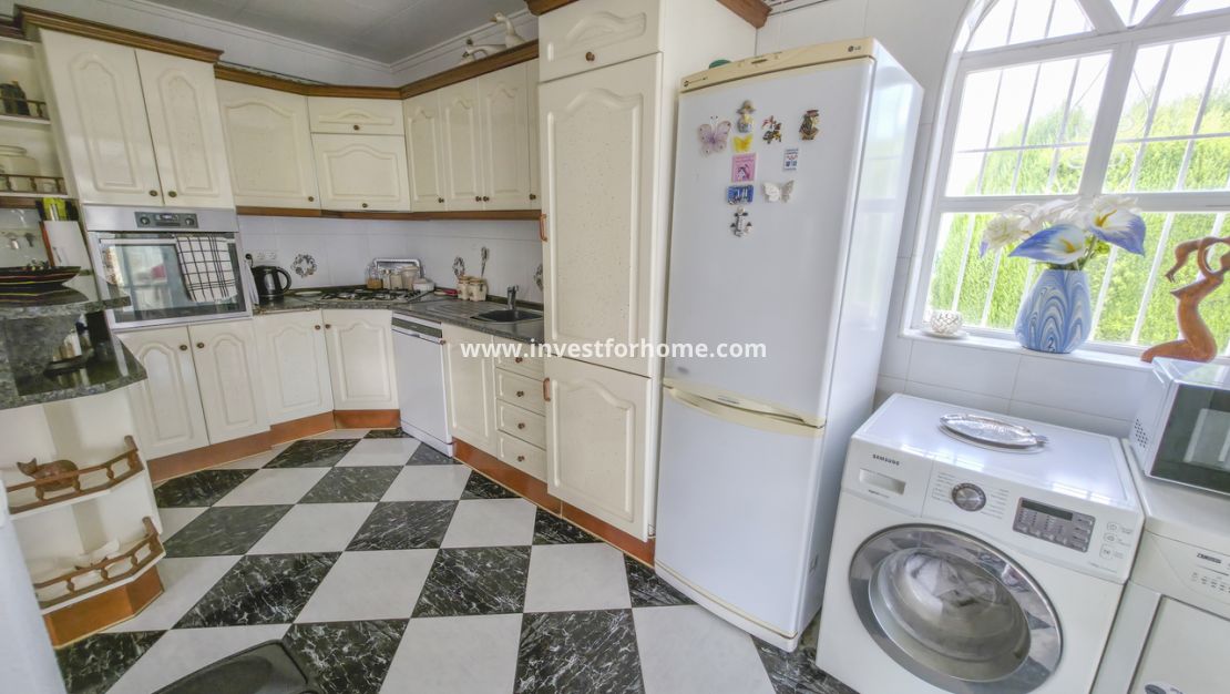 Sale - Villa - Torrevieja - Costa Blanca