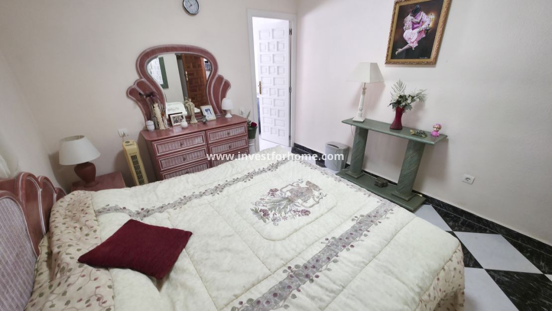 Sale - Villa - Torrevieja - Costa Blanca
