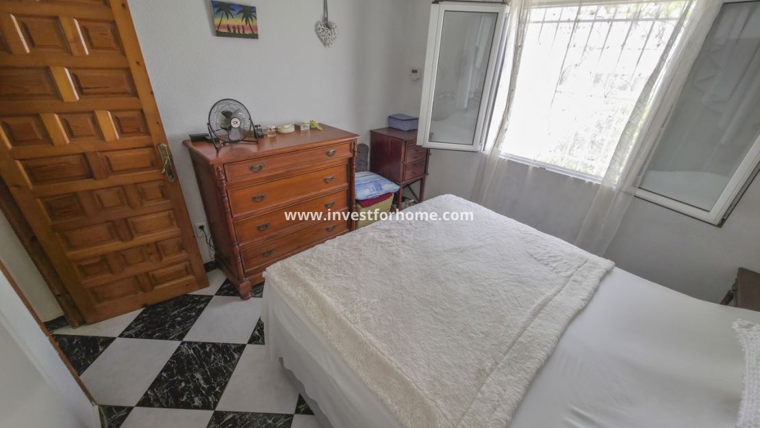 Sale - Villa - Torrevieja - Costa Blanca
