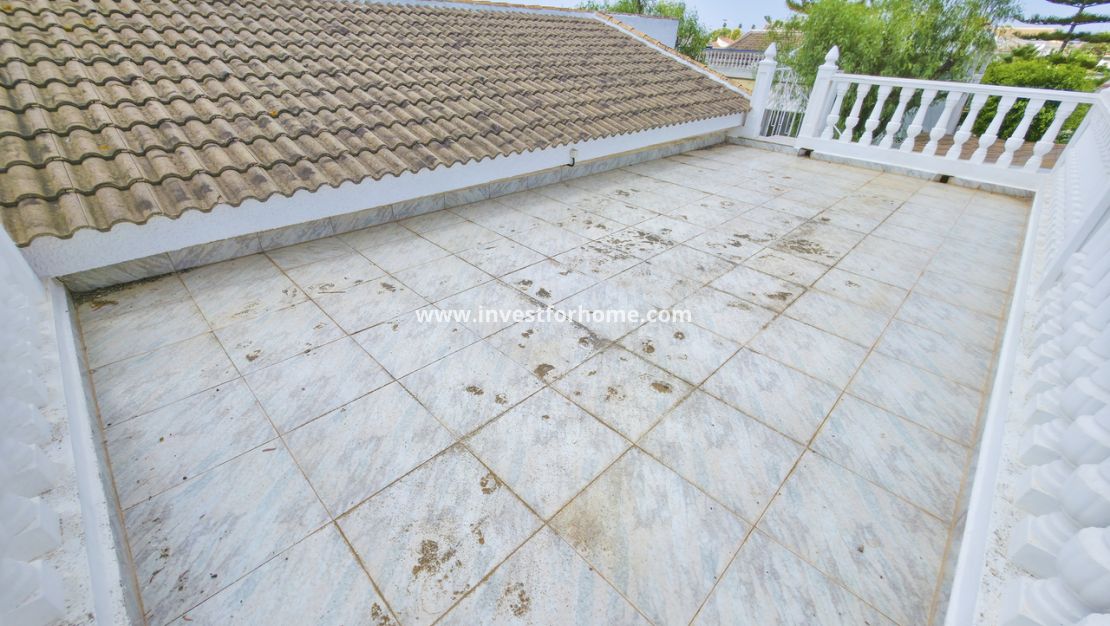 Sale - Villa - Torrevieja - Costa Blanca
