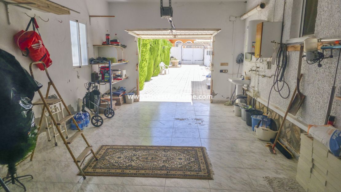 Sale - Villa - Torrevieja - Costa Blanca