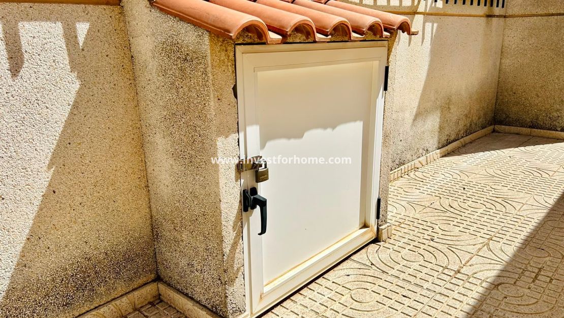 Sale - Villa - Torrevieja - Costa Blanca
