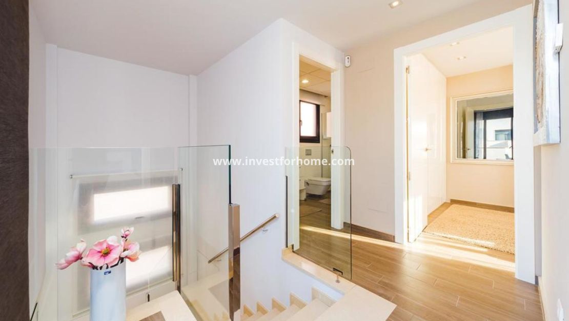 Sale - Villa - Torrevieja - Costa Blanca