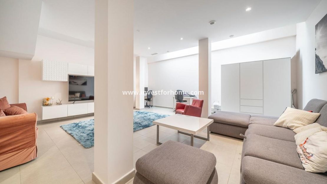 Sale - Villa - Torrevieja - Costa Blanca