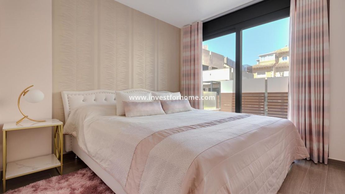 Sale - Villa - Torrevieja - Costa Blanca