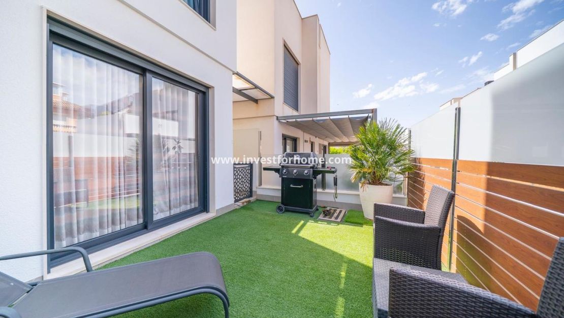 Sale - Villa - Torrevieja - Costa Blanca