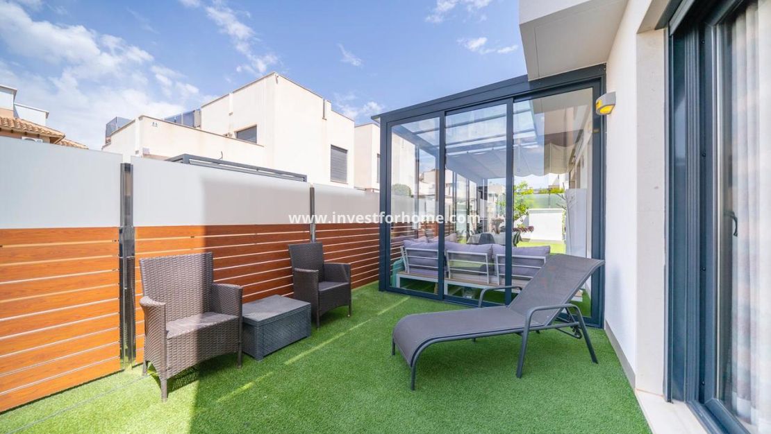 Sale - Villa - Torrevieja - Costa Blanca