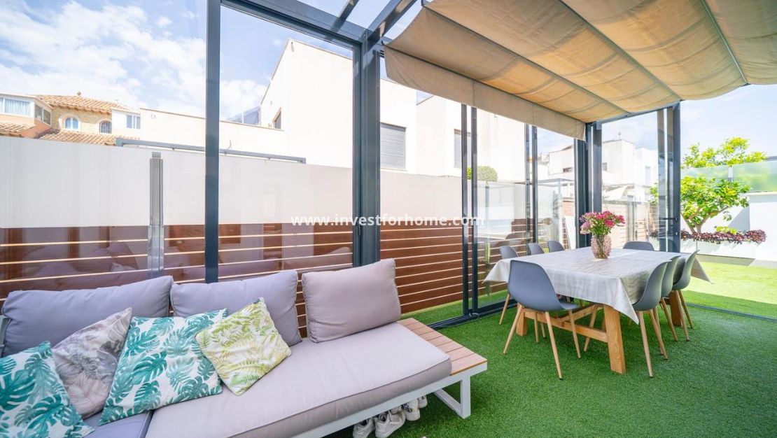 Sale - Villa - Torrevieja - Costa Blanca