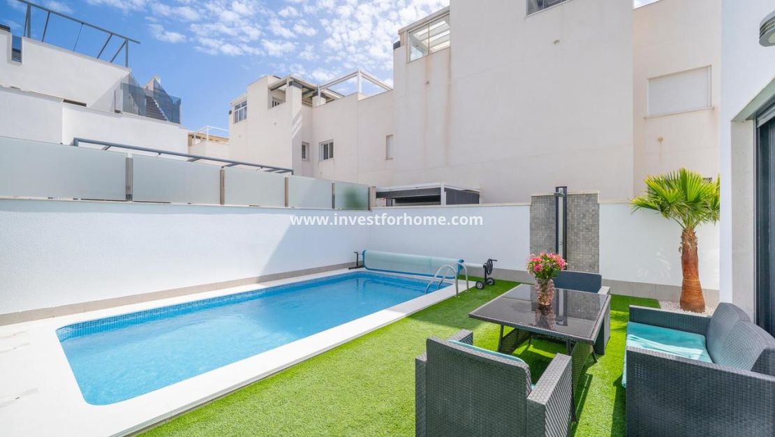 Sale - Villa - Torrevieja - Costa Blanca