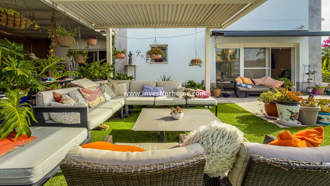 Sale - Villa - Torrevieja - Costa Blanca