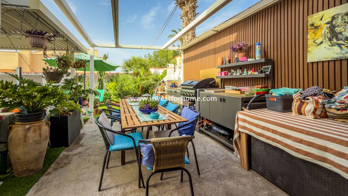 Sale - Villa - Torrevieja - Costa Blanca