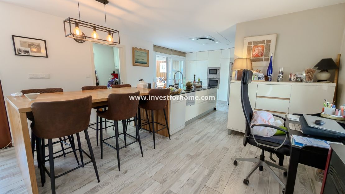 Sale - Villa - Torrevieja - Costa Blanca