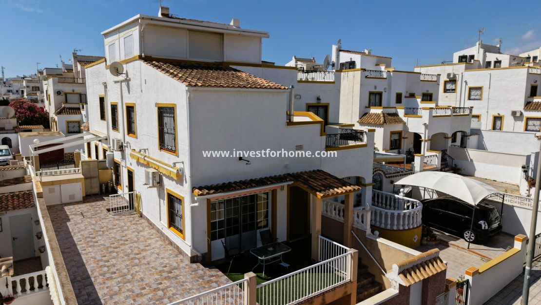 Sale - Villa - Torrevieja - Costa Blanca
