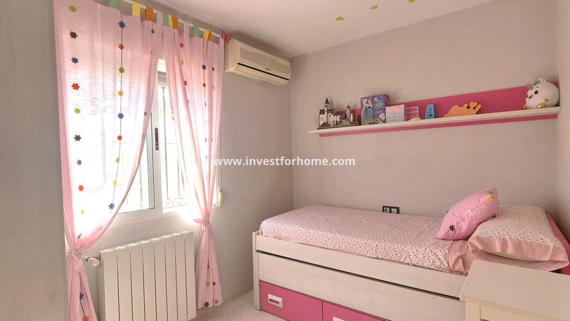 Sale - Villa - Torrevieja - Costa Blanca