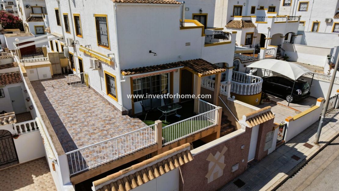 Sale - Villa - Torrevieja - Costa Blanca