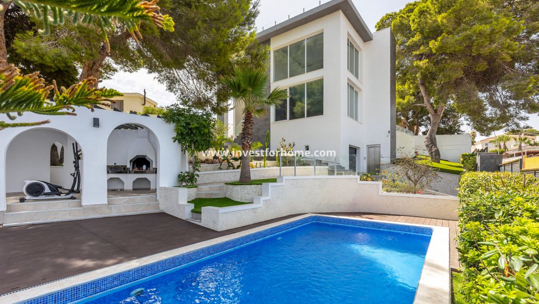 Sale - Villa - Torrevieja - Costa Blanca