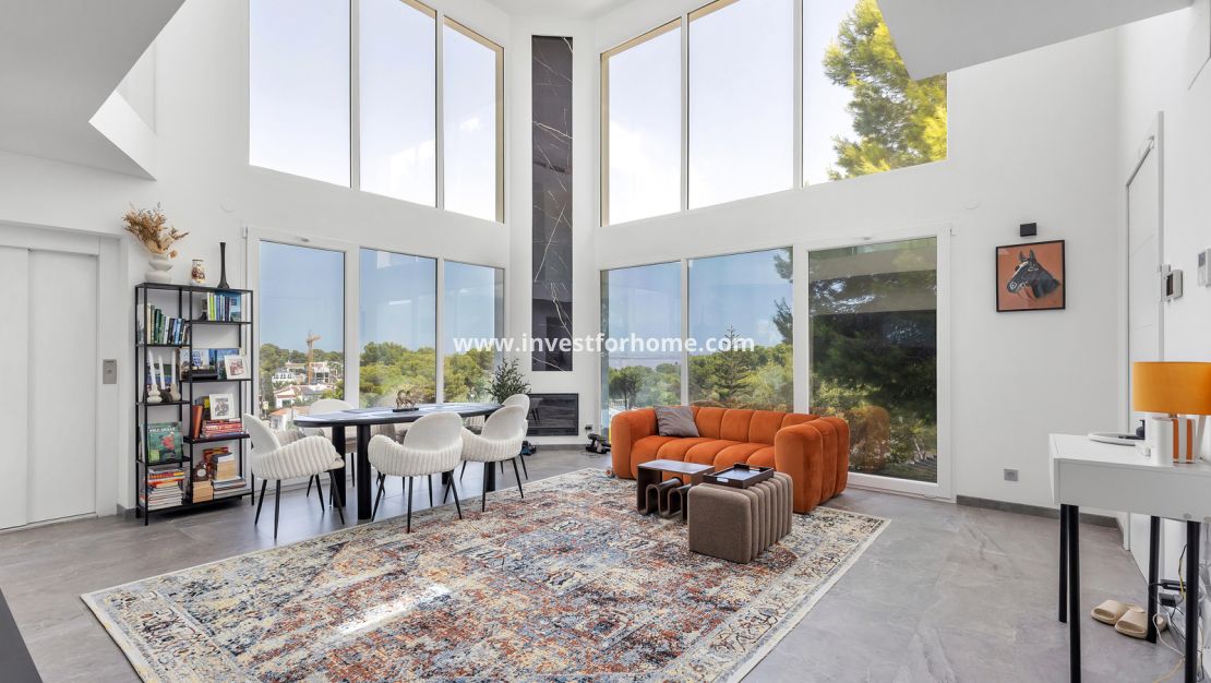 Sale - Villa - Torrevieja - Costa Blanca