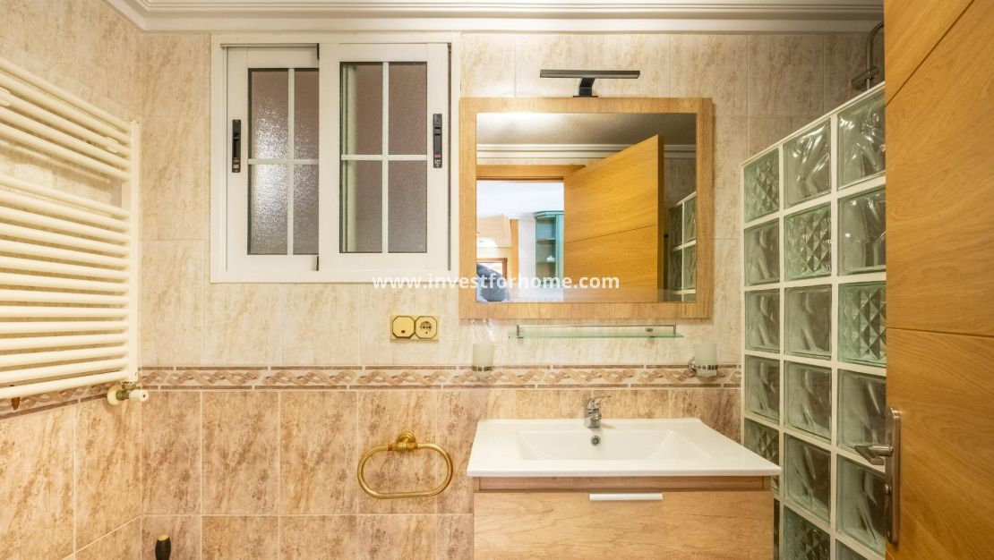 Sale - Villa - Torrevieja - El Chaparral