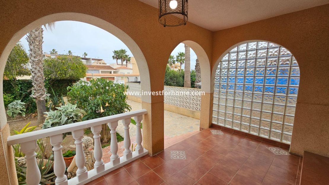 Sale - Villa - Torrevieja - El Chaparral