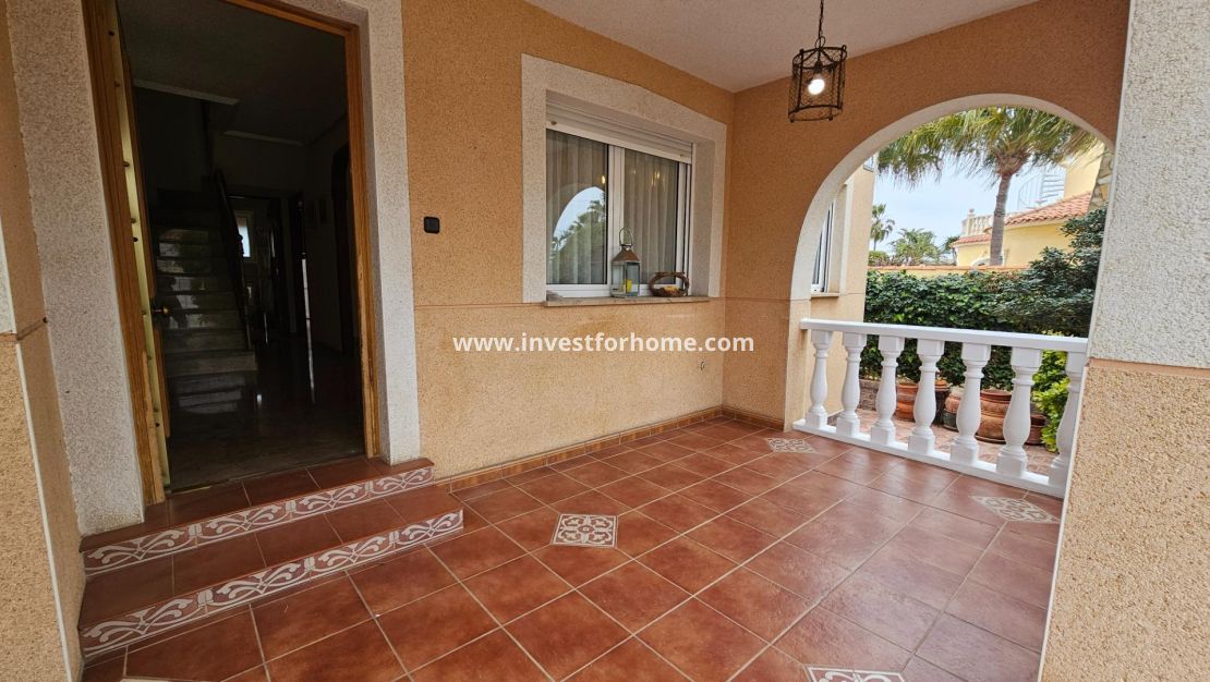 Sale - Villa - Torrevieja - El Chaparral