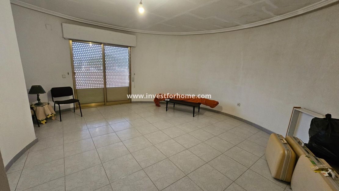 Sale - Villa - Torrevieja - La Siesta-El Chaparral