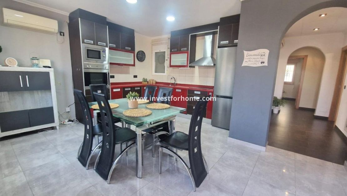 Sale - Villa - Torrevieja - La Siesta-El Chaparral