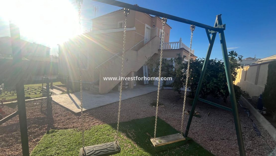 Sale - Villa - Torrevieja - La Siesta-El Chaparral