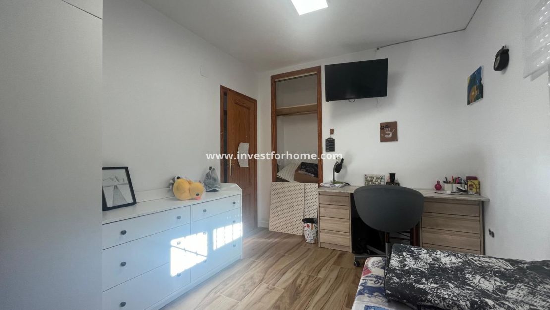 Sale - Villa - Torrevieja - La Siesta-El Chaparral