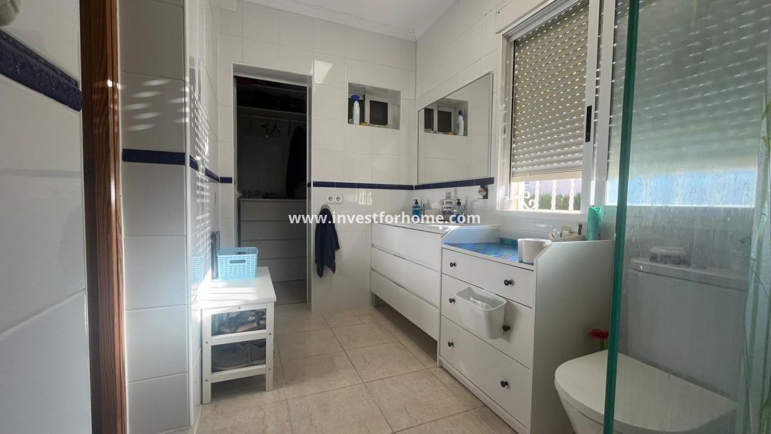 Sale - Villa - Torrevieja - La Siesta-El Chaparral